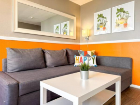 4 Large Apartments with 8 Bedrooms and Parking plus WIFI